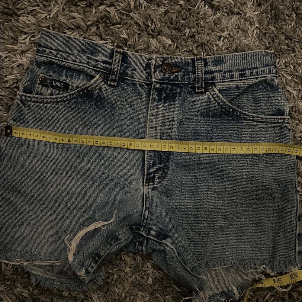 Lee Women's Blue Denim Shorts - Picture 9 of 10